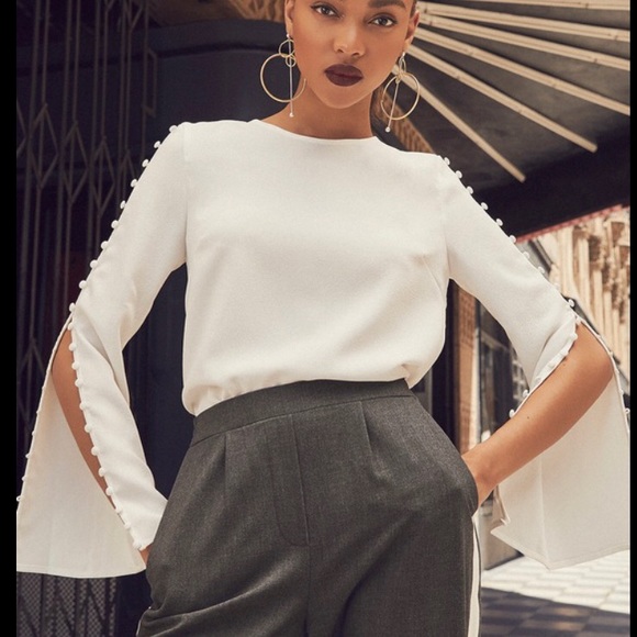 Lulus Tops - NEW Lulus In Your Arms White Button Long Sleeve S